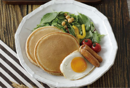 全粒粉100%パンケーキはお食事にもおすすめ